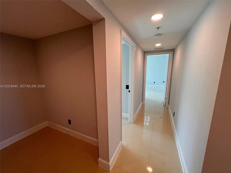 14951 Royal Oaks Ln #401 — Photo 32