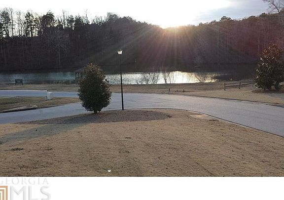 2nd image of 556 Old Lake Ln