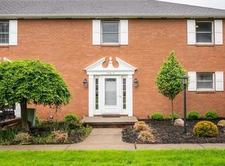116 Clubhouse Dr APT C, West Middlesex, PA 16159
