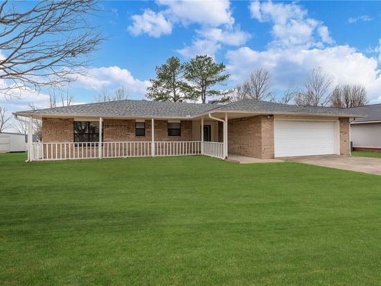1322 W Lela St, Rogers, AR 72758
