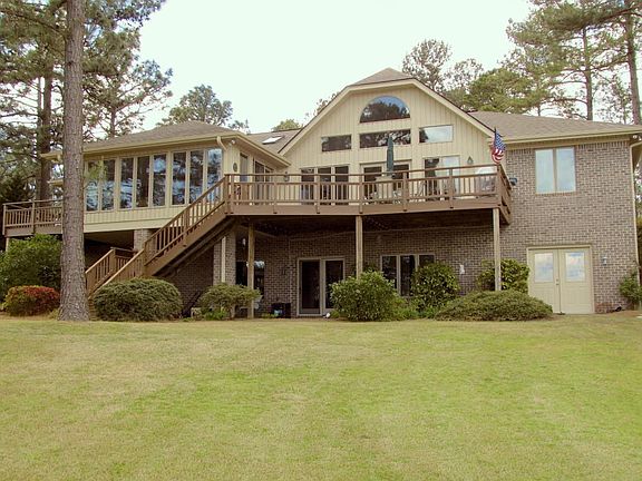 112 Pittman Rear center