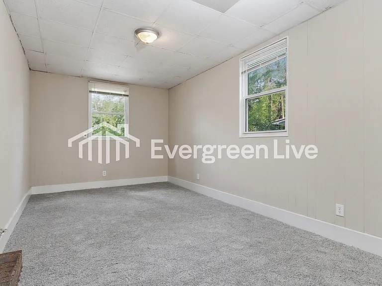 9 Rolling Hills Ct — Photo 4