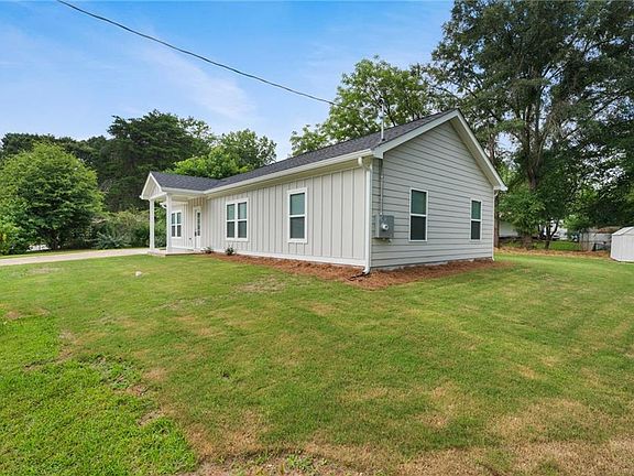 4th image of 1307 Cochise Cir
