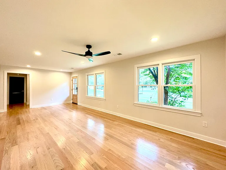4342 Hilldale Ave — Photo 10