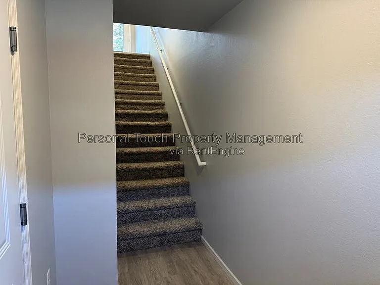808 7th Ave S #3 — Photo 3
