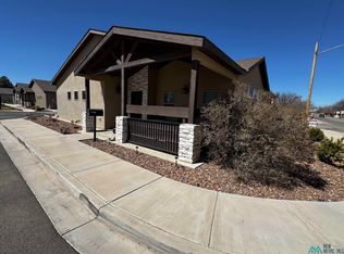702 Santa Fe Trl E, Artesia, NM 88210