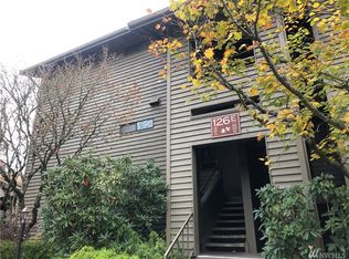 126 SW 116th St UNIT E21, Seattle, WA 98146