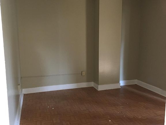 4th image of 439 Linwood Ave APT C