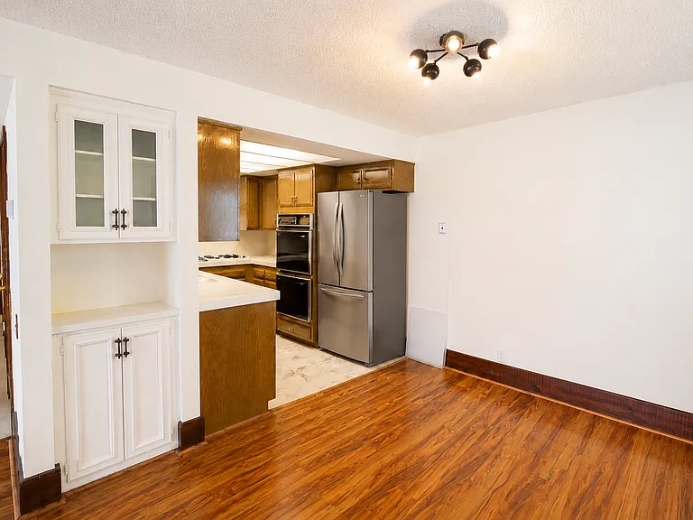 4931 Coldwater Canyon Ave #2 — Photo 17