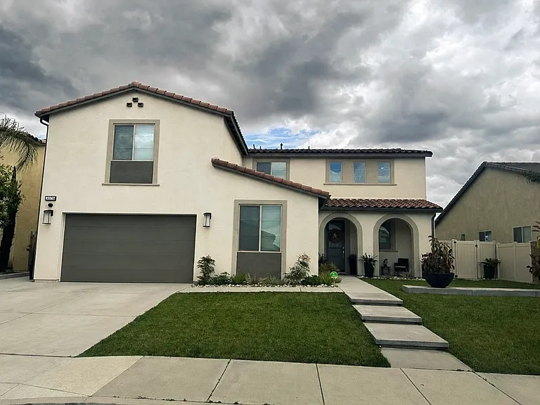 30761 Laelia Cir — Photo 2