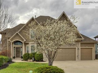 5522 Hilltop Dr, Shawnee, KS 66226