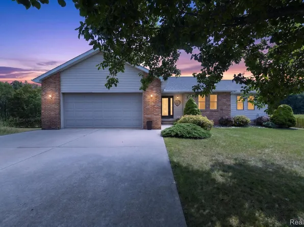13144 Grant Cir, Clio, MI 48420