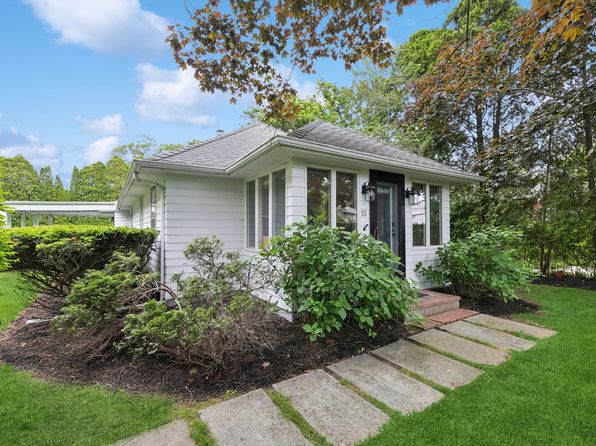 55 McGuirk St