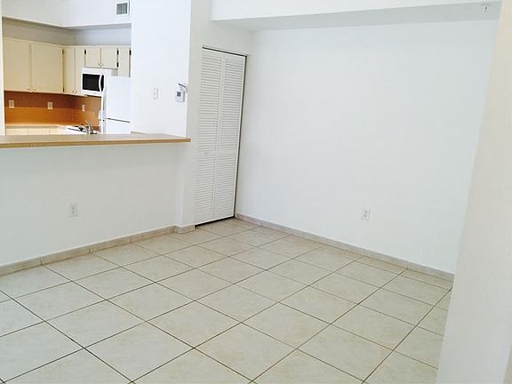 3rd image of 7340 NW 114th Ave APT 207