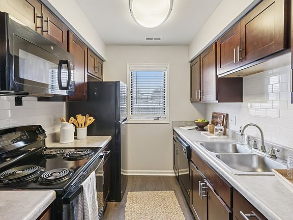 5th image of 1100 Northlake Dr #1105