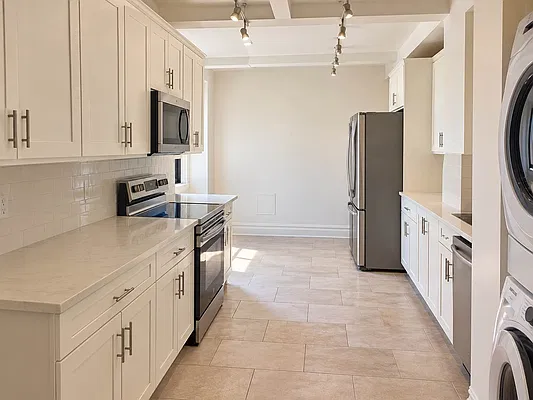 Kitchen, photo 2