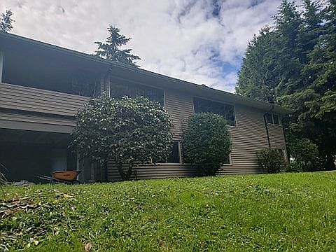 2nd image of 19900 Nilsen Ln NW