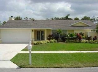 854 Blueberry Dr, Wellington, FL 33414