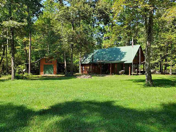 2nd image of 743 Oakridge Ln