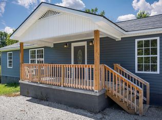 227 Oakwood St, Sparta, TN 38583