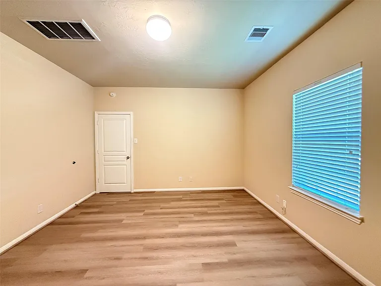 8206 Malago Point Dr — Photo 14