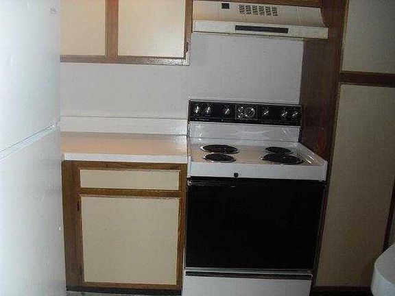 3rd image of 1401 Village Blvd APT 1521
