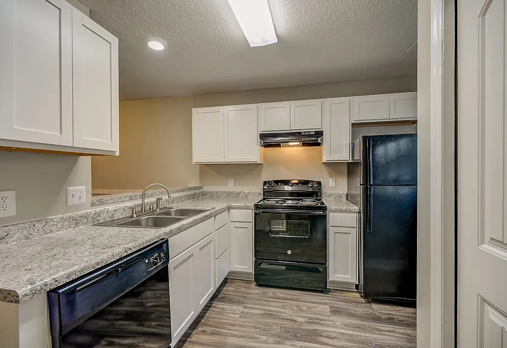 Forest Edge Townhomes — Photo 2