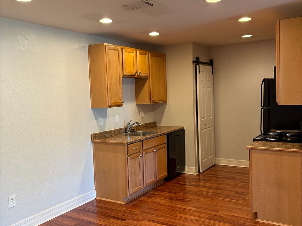 1st image of 729 W Coolidge St Unit 214
