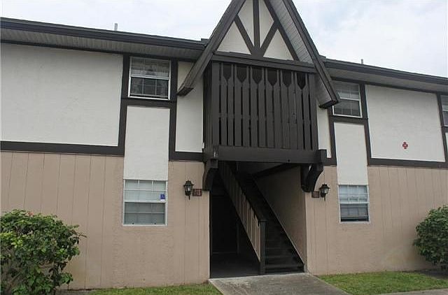 1st image of 119 Bristol Ln