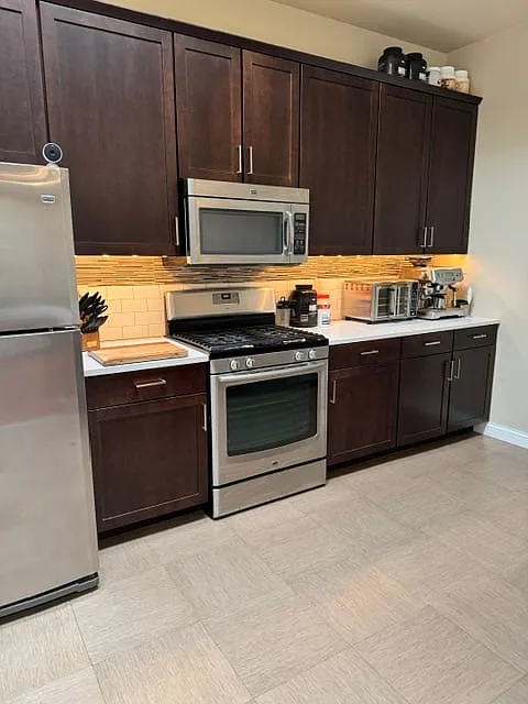209 North Federal Avenue B — Photo 3