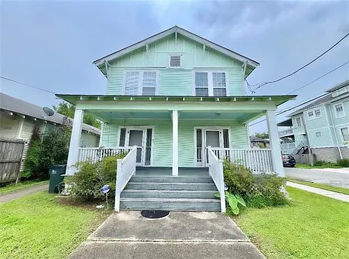 4232 S Prieur St Photo 1