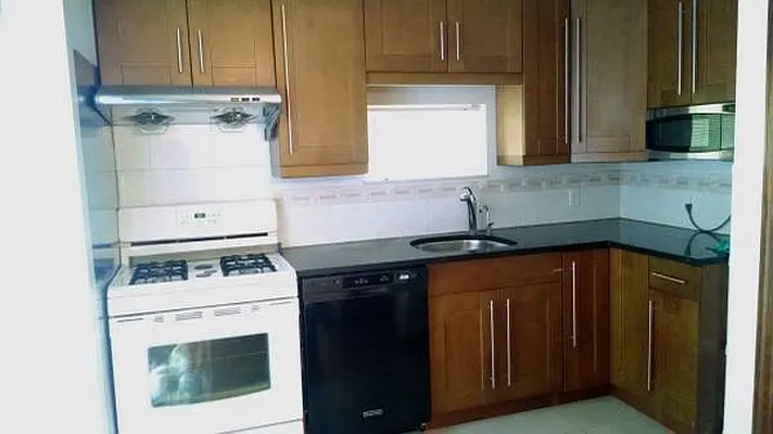 Rented by BuySell Real Estate Inc | media 15