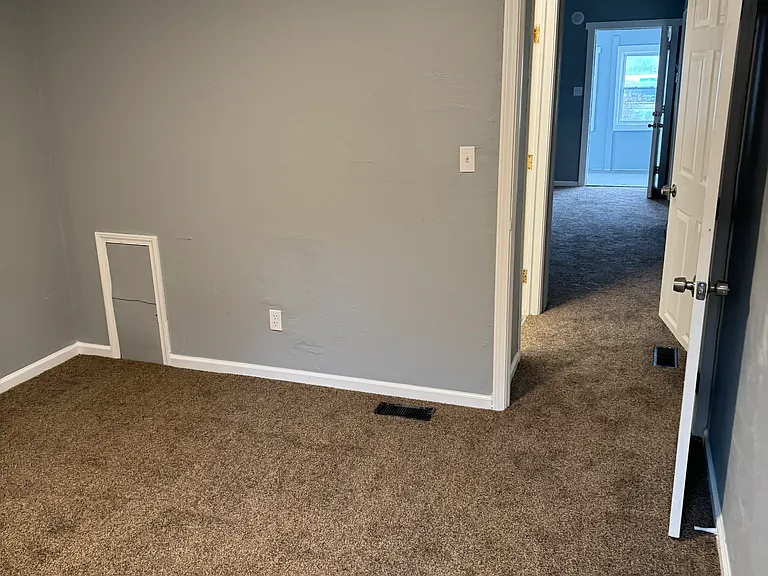2258 Mogadore Rd — Photo 13