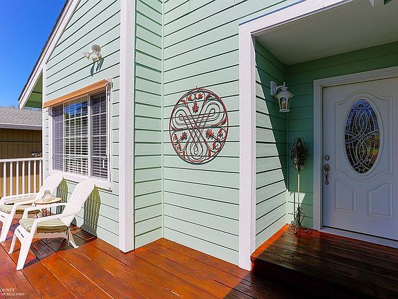 2nd image of 18738 Wildflower Dr