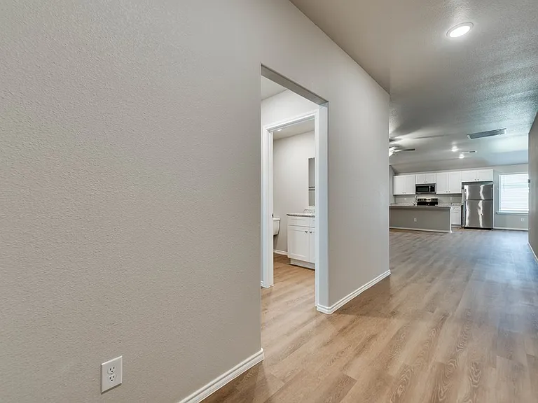 8209 E County Road 111 — Photo 3