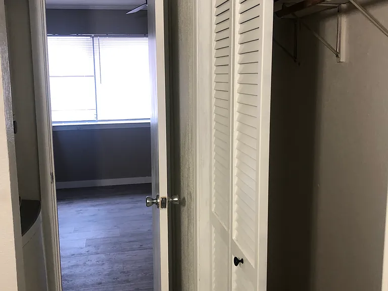 11530 N May Ave #D104 — Photo 12