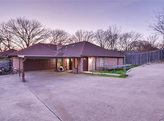 2nd image of 1344 Grand Teton Dr