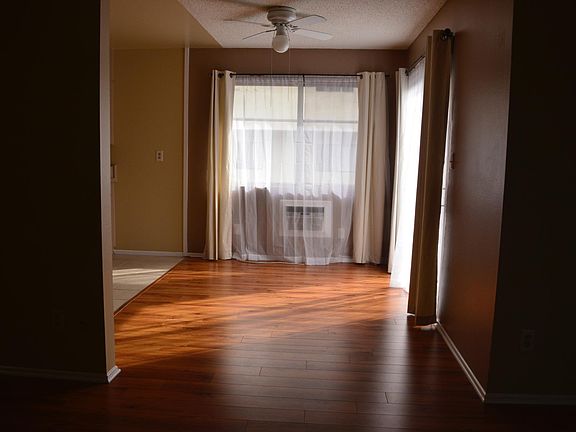 4th image of 10940 Hesby St APT 8