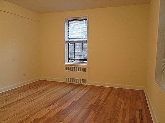 5th image of 6420 Saunders St #508