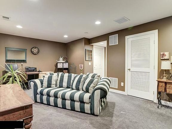 4th image of 9108 Ayden Ln #9108