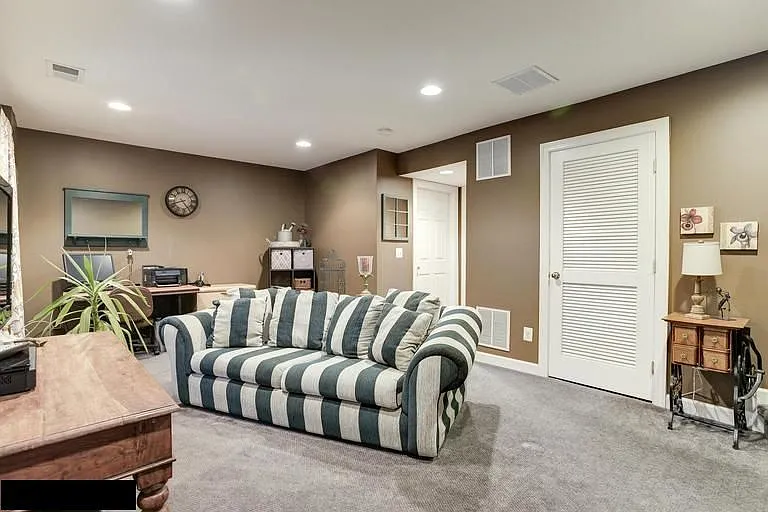 9108 Ayden Ln #9108 — Photo 4
