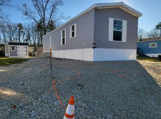 231 Sherwood Glen Rd, Somersworth, NH 03878