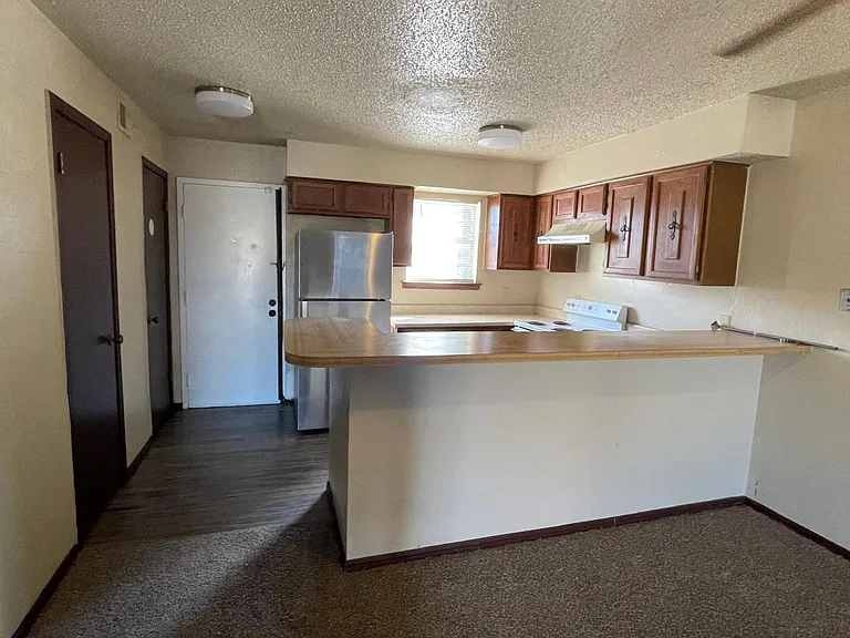7634 S Youngs Blvd — Photo 4