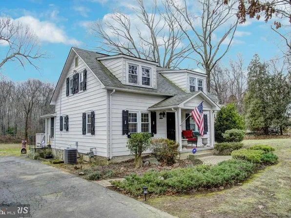 4645 Holly Ave, Fairfax, VA 22030
