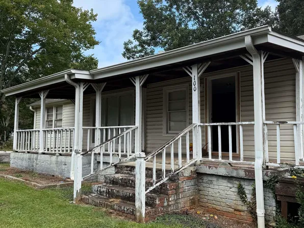 100 Daniel Ave, Greenville, SC 29611