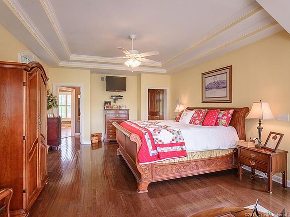 5th image of 1505 Willow Creek Dr NE