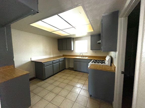 5th image of 13692 Oakmont Dr