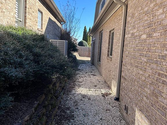 4th image of 4753 Boulder Dr