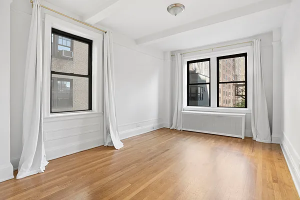 Rented by Douglas Elliman | media 14