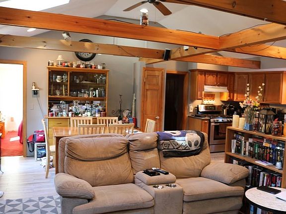 5th image of 10 Madlyn St
